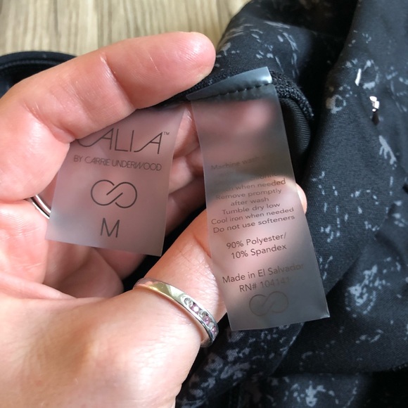 CALIA by Carrie Underwood Leggings. - Picture 6 of 8